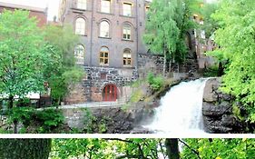 Modern Central Apartment Next To Beautiful Nature2424